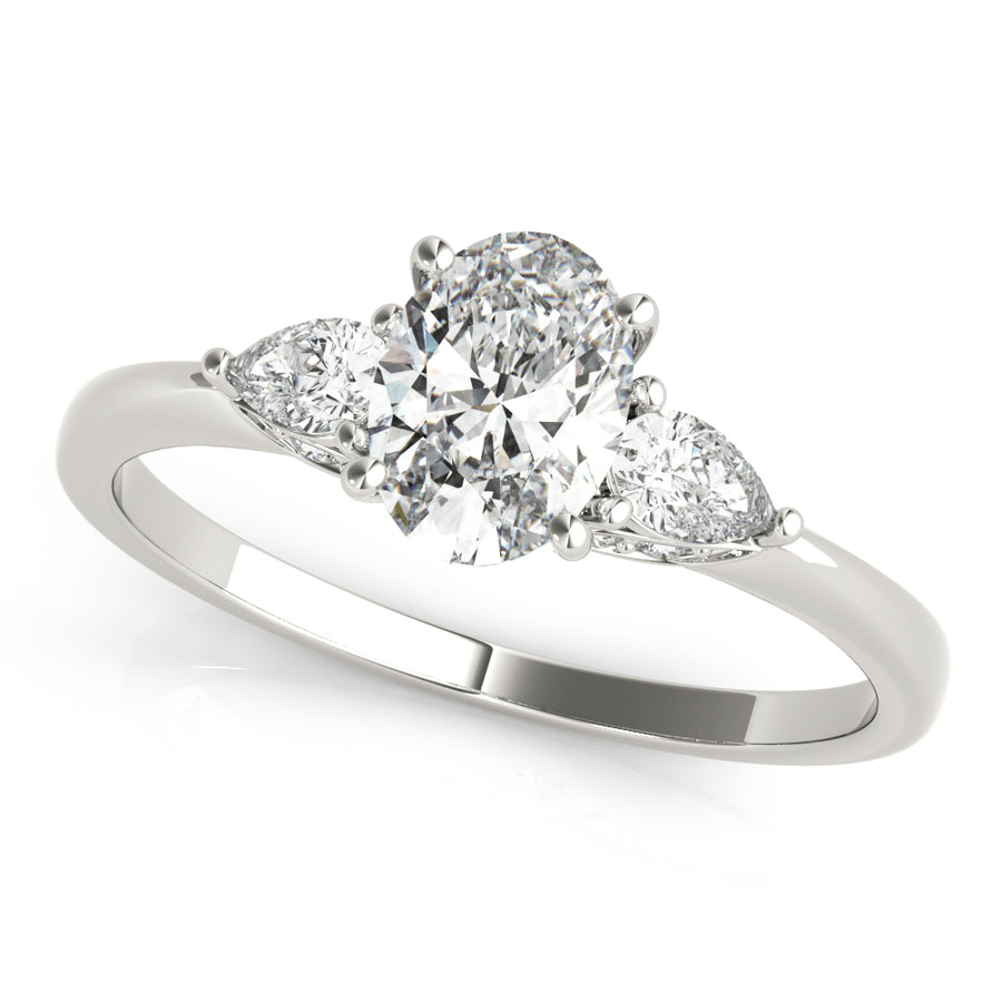 Engagement Rings/3 Stone/Oval